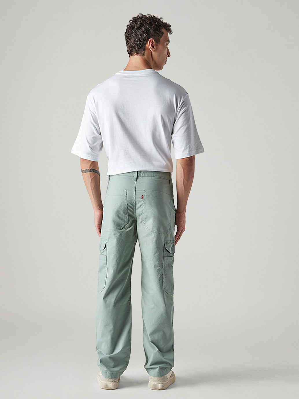 Men's Light Green Straight Fit Mid Rise Cargos - Back View