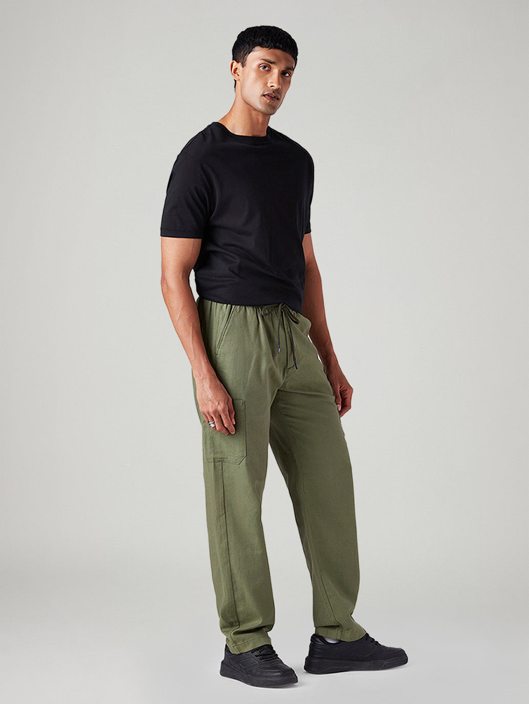 Men's Olive Relaxed Tapered Fit Mid Rise Linen Cargos - Side View