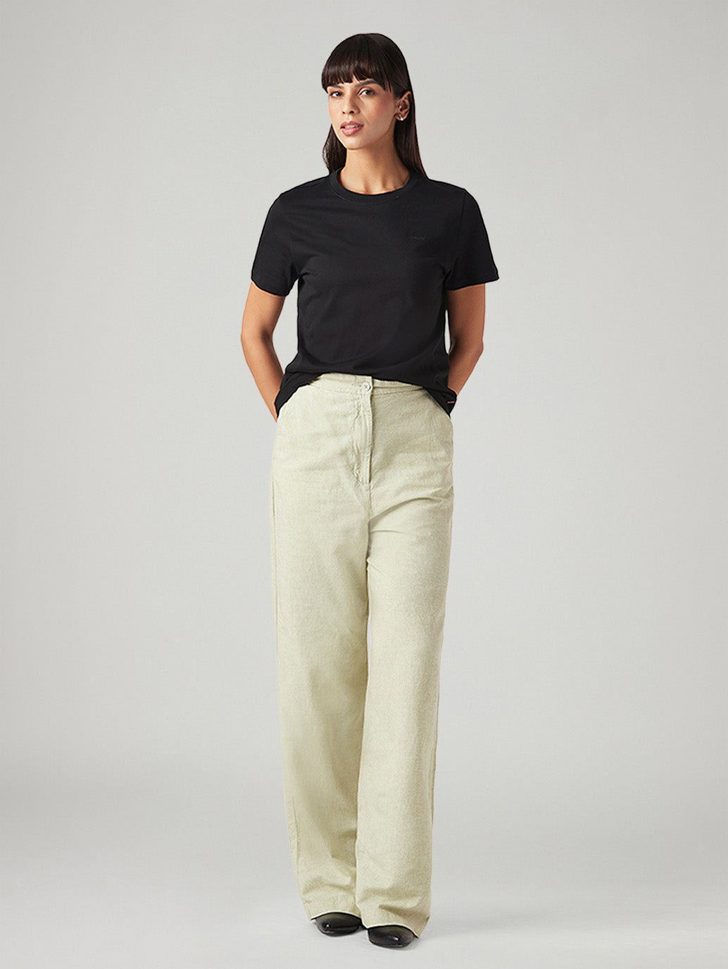 Women's Light Green Loose Fit High Rise Linen Trousers