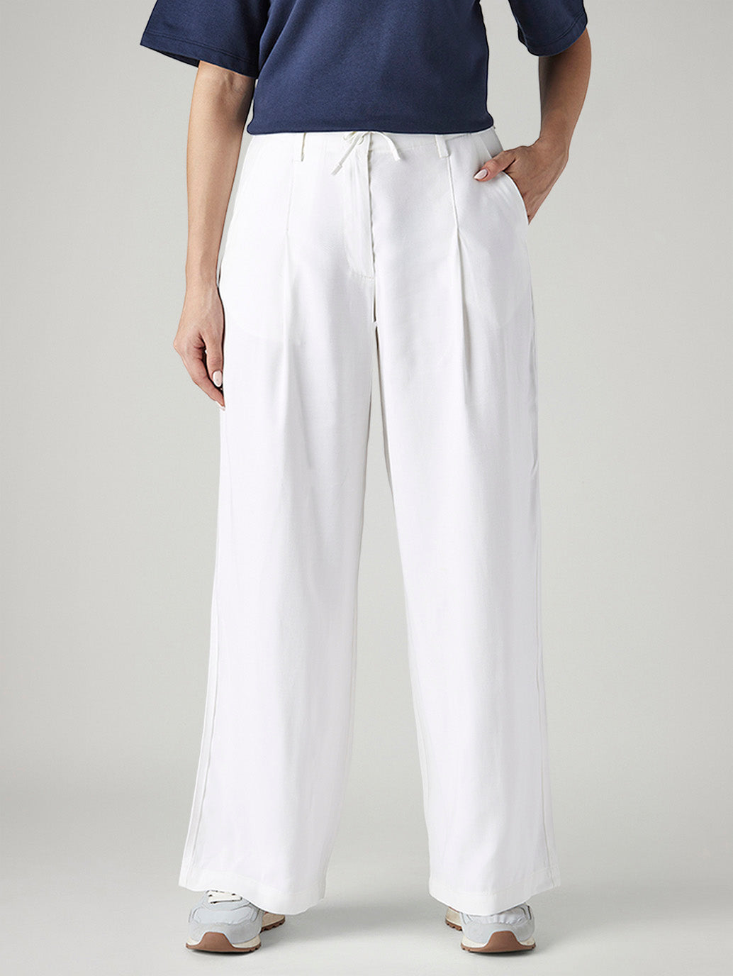 Women's White XL Straight Loose Fit Mid Rise Trousers - Front View