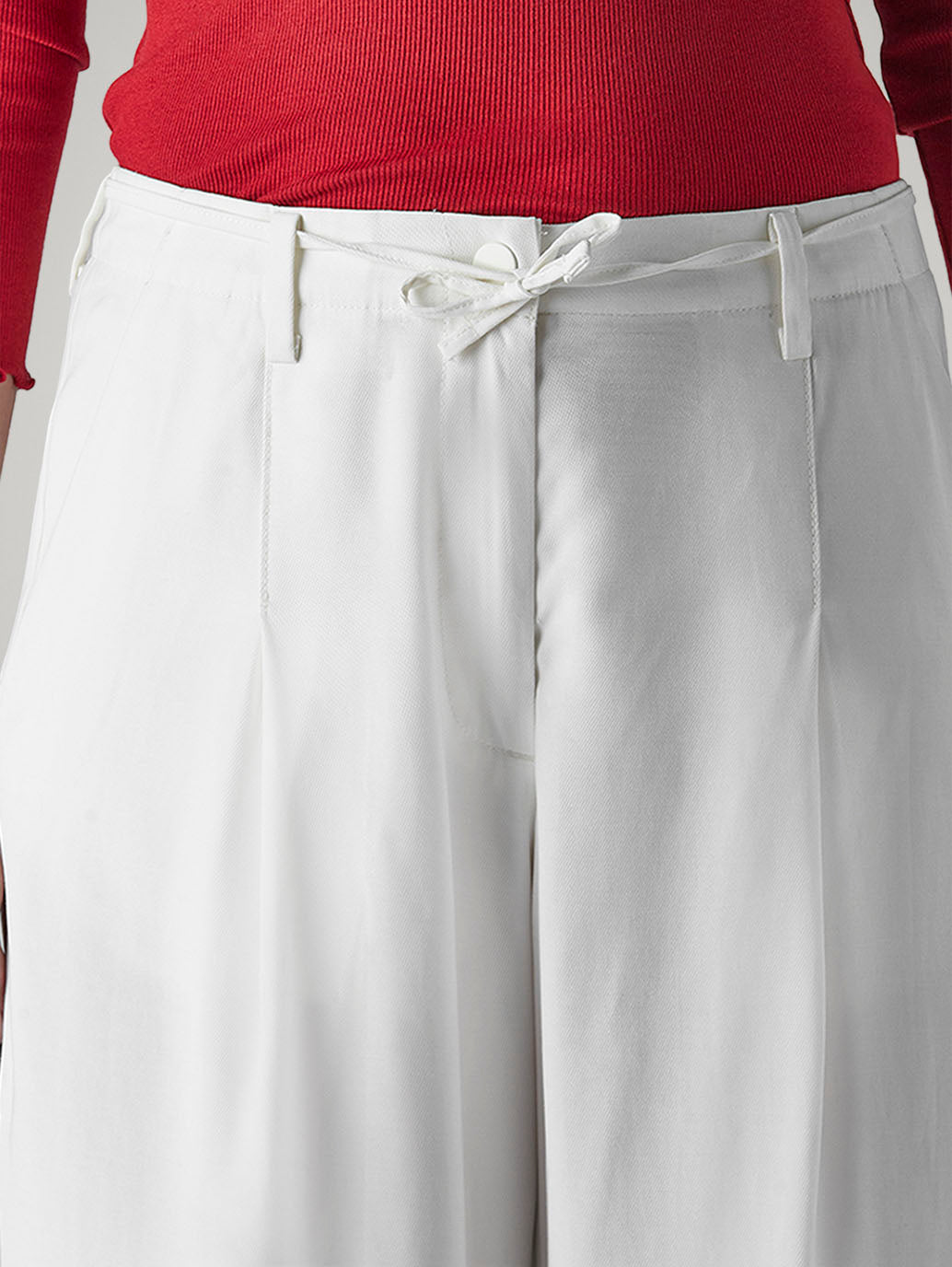 Women's White XL Straight Loose Fit Mid Rise Trousers - Detail View