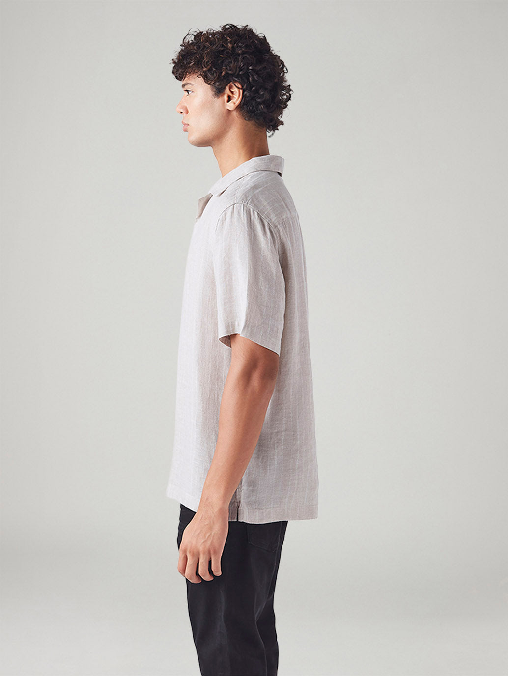 Men's Solid Relaxed Fit Linen Shirt - Side View