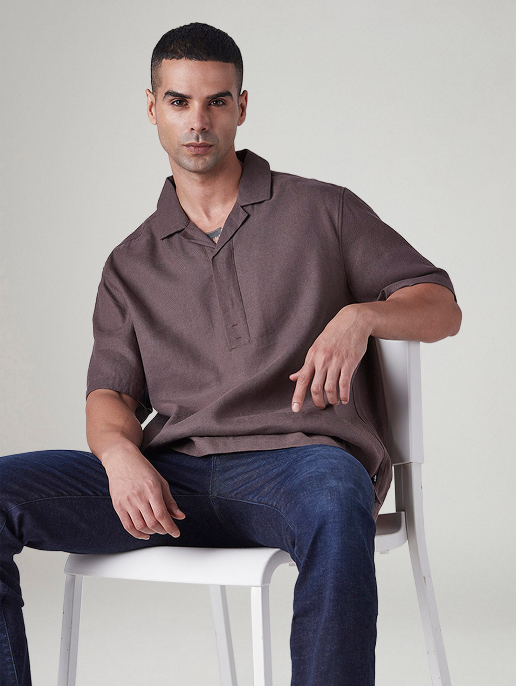 Men's Solid Loose Fit Resort Collar Redloop Shirt - Styleshot View