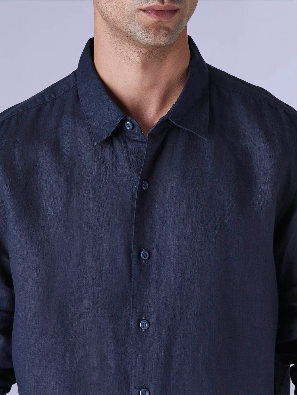 Men's Solid Slim Fit Linen Redloop Shirt - detail View