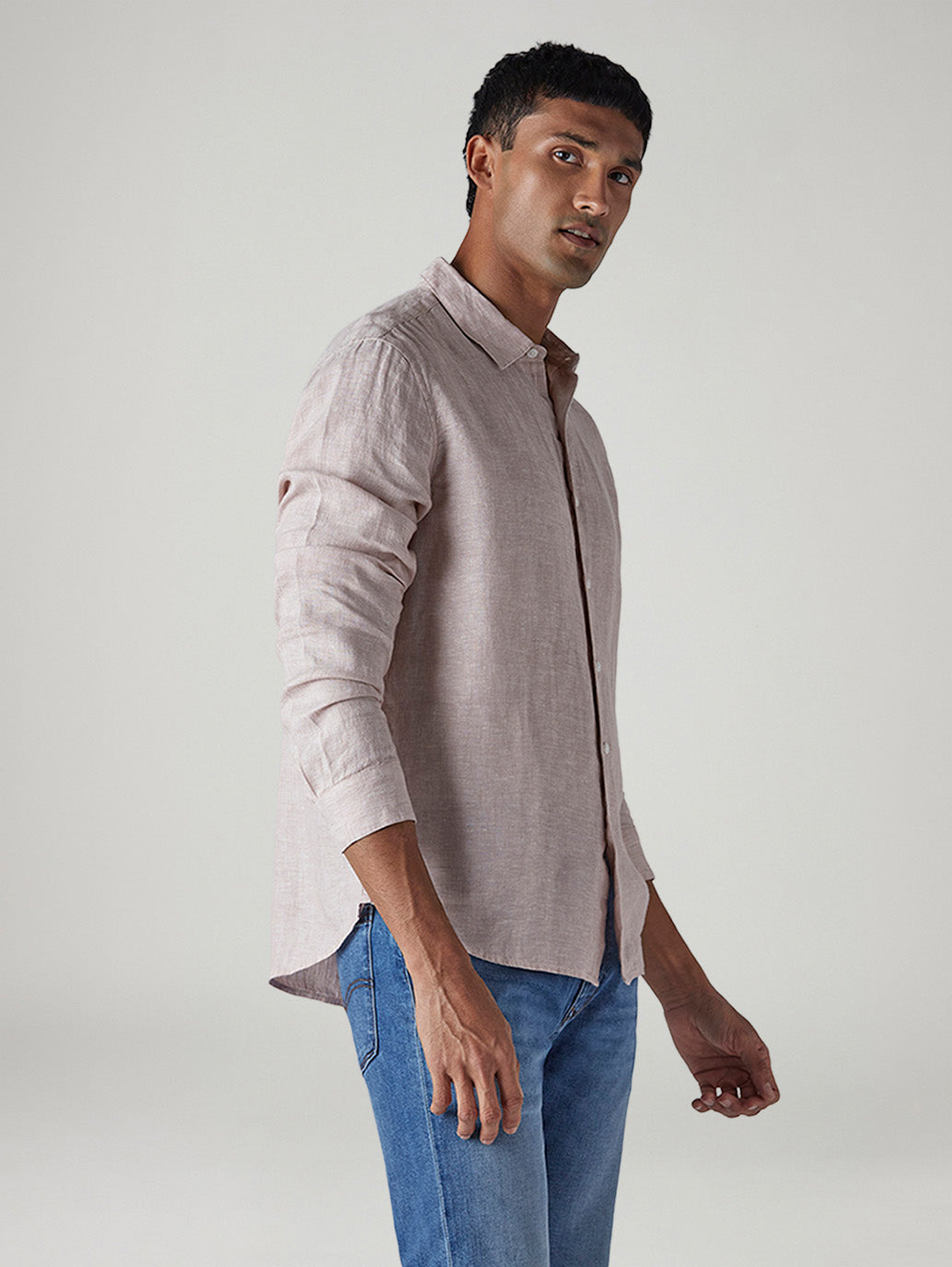 Men's Solid Slim Fit Redloop Linen Shirt - Side View