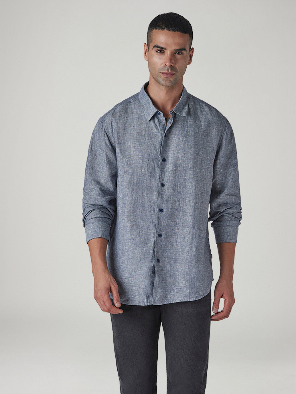 Men's Redloop Solid Slim Fit Linen Shirt - Front View