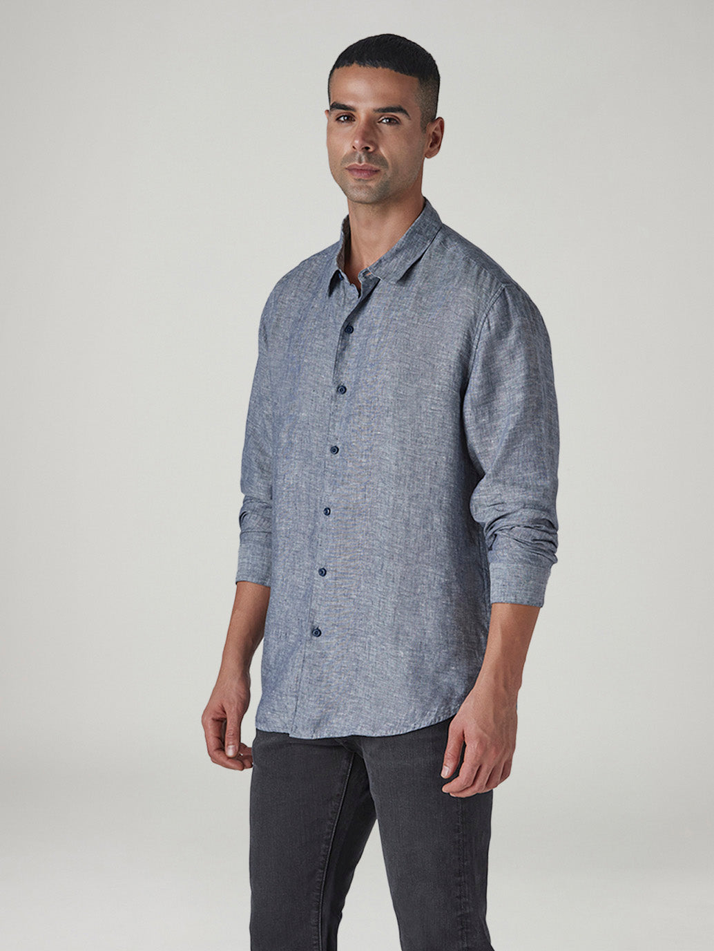 Men's Redloop Solid Slim Fit Linen Shirt - Side View