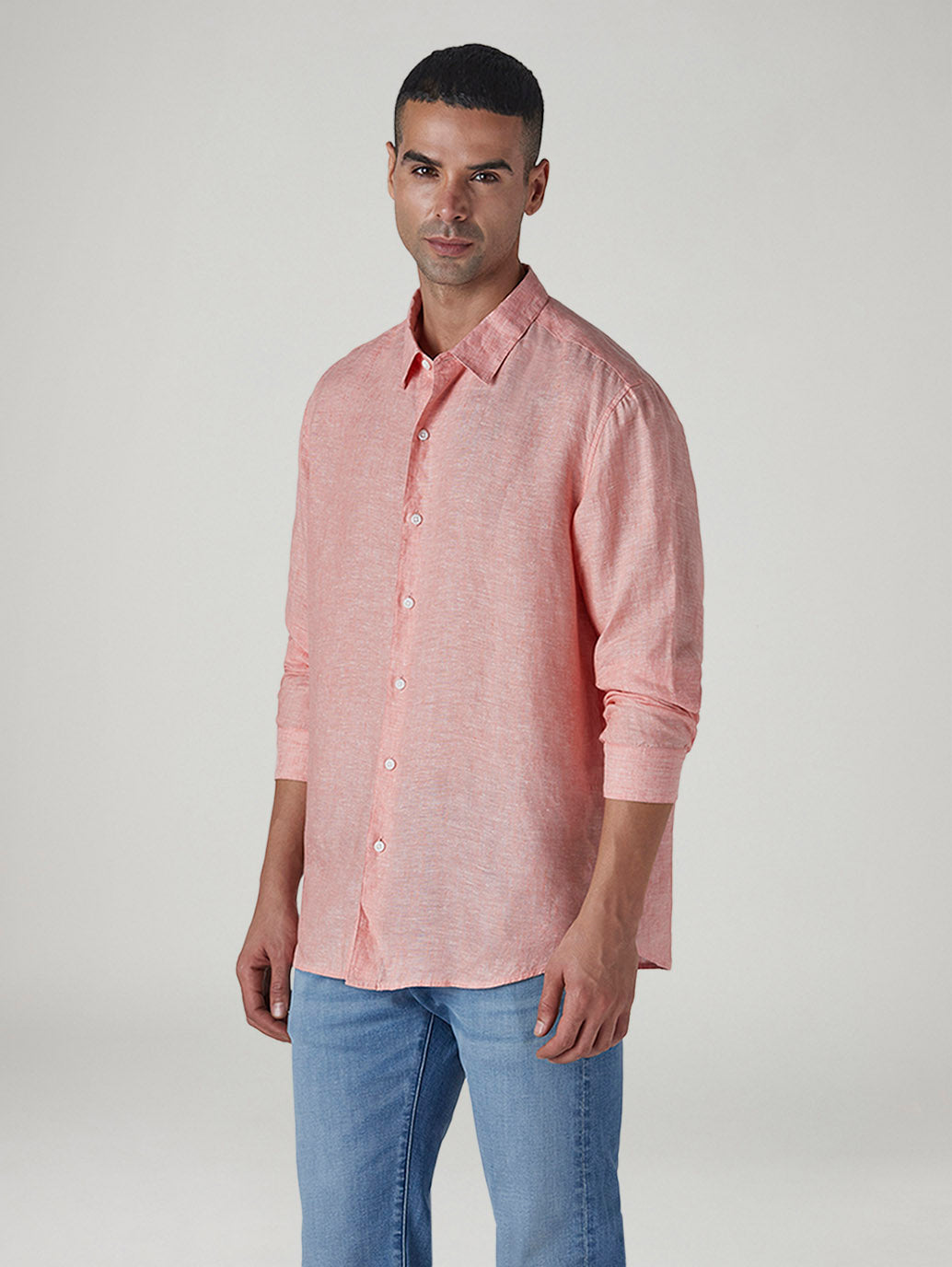 Men's Solid Slim Fit Linen Redloop Shirt - Side View