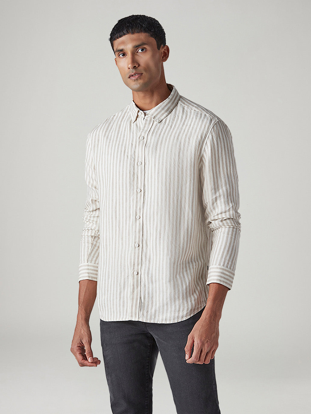 Men's Redloop Striped Slim Fit Linen Shirt - Front View