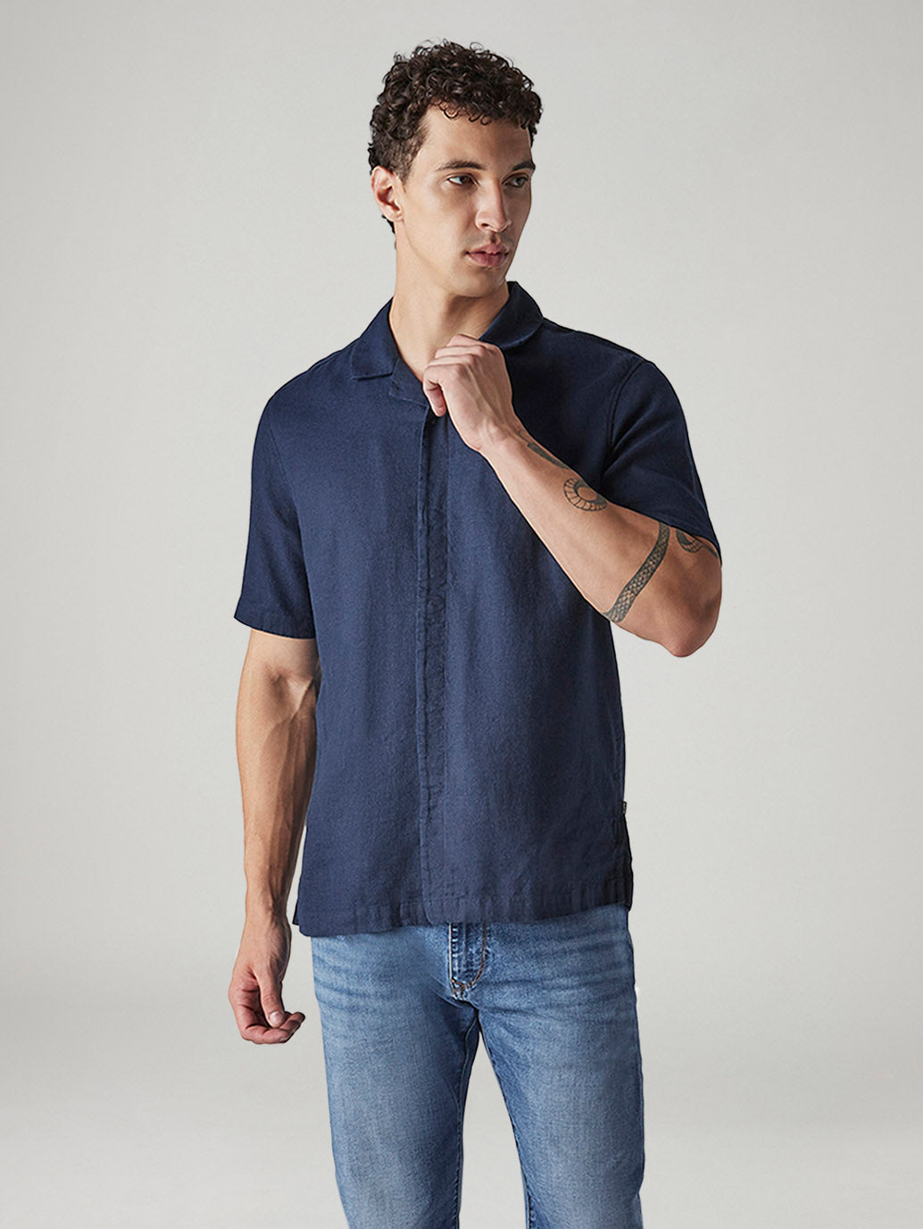 Men's Solid Loose Fit Resort Collar Redloop Shirt - Styleshot View