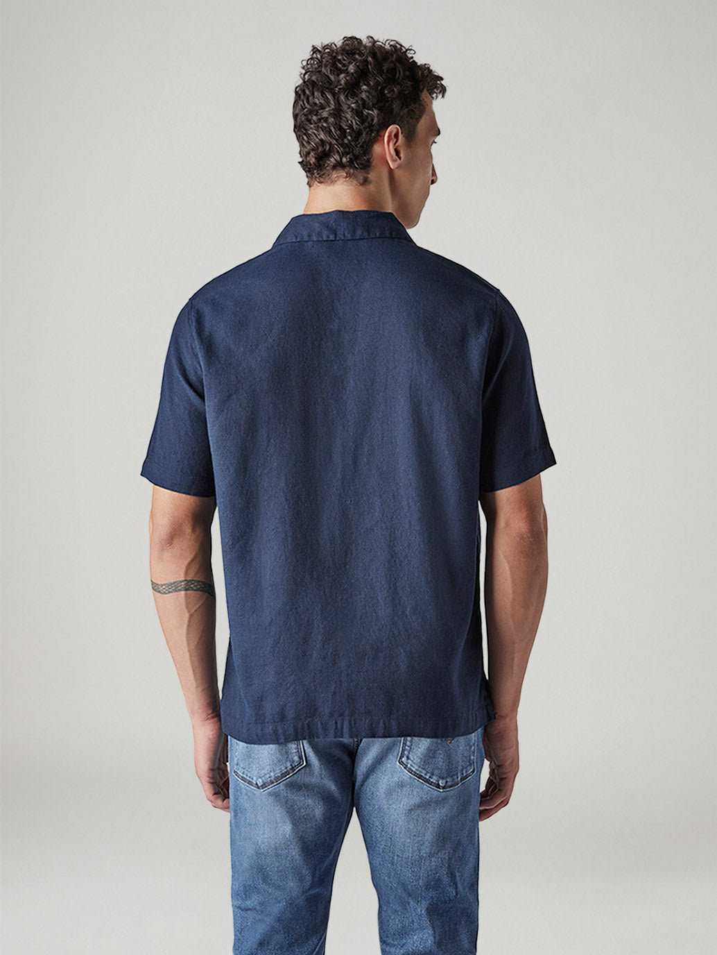 Men's Solid Loose Fit Resort Collar Redloop Shirt - Back View