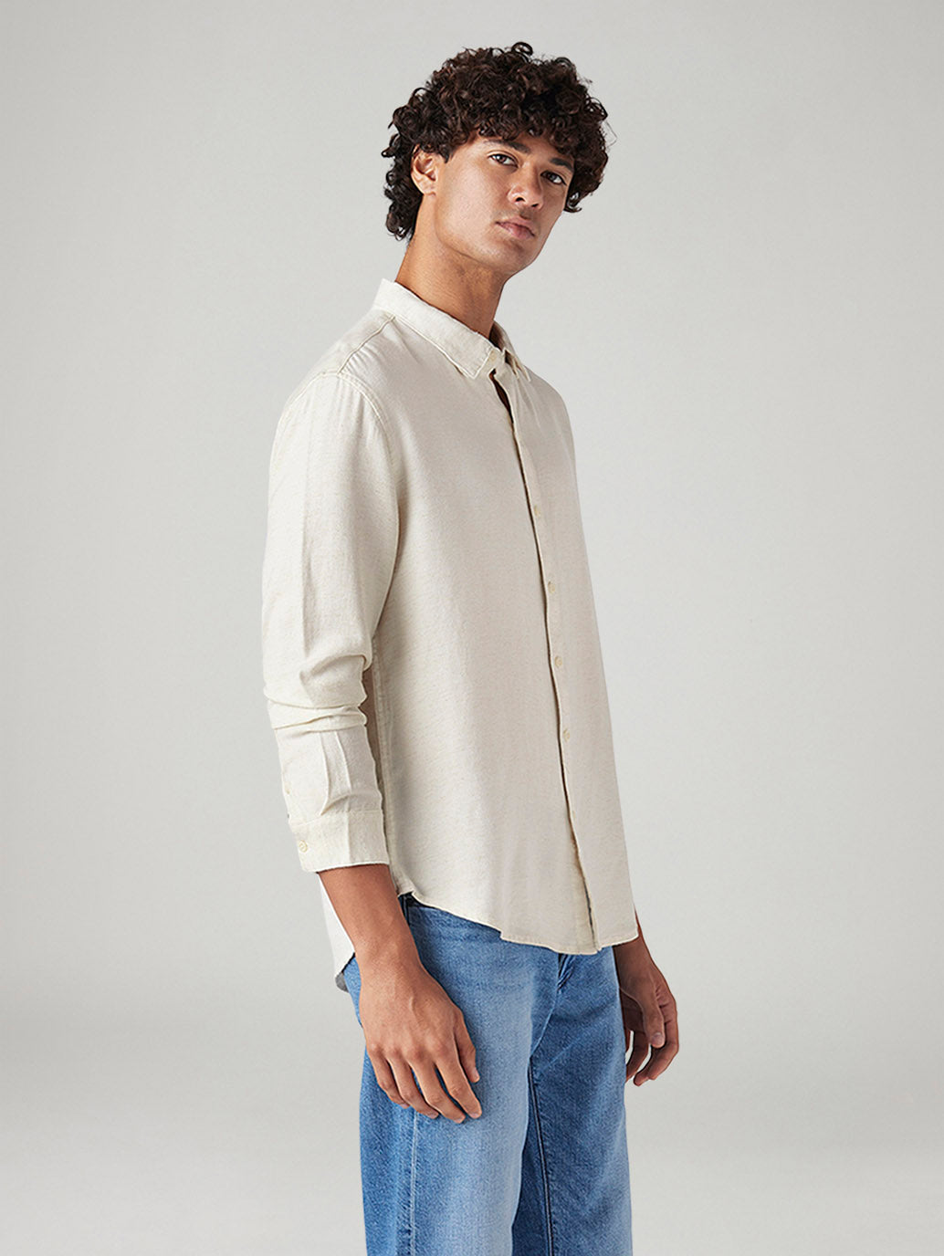 Men's Solid Slim Fit Linen Shirt - Side View