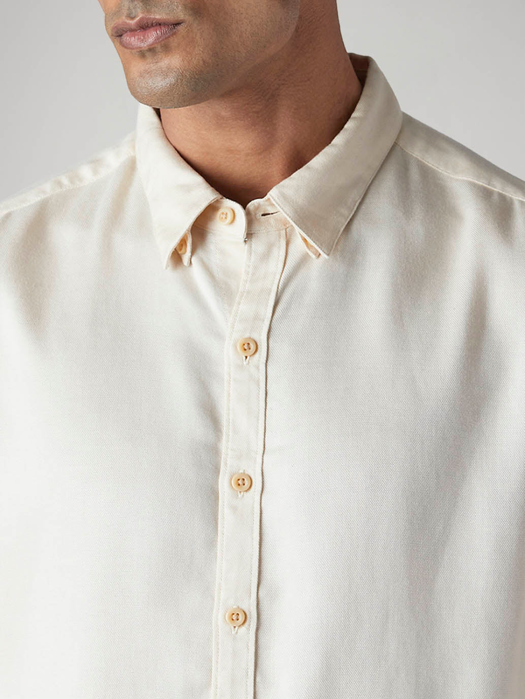 Men's Redloop Solid Slim Fit Linen Shirt - Detail View