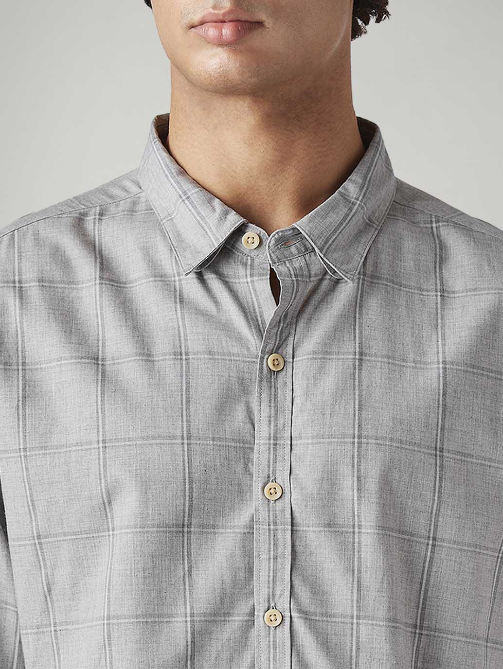 Men's Checkered Slim Fit Shirt - Detail View