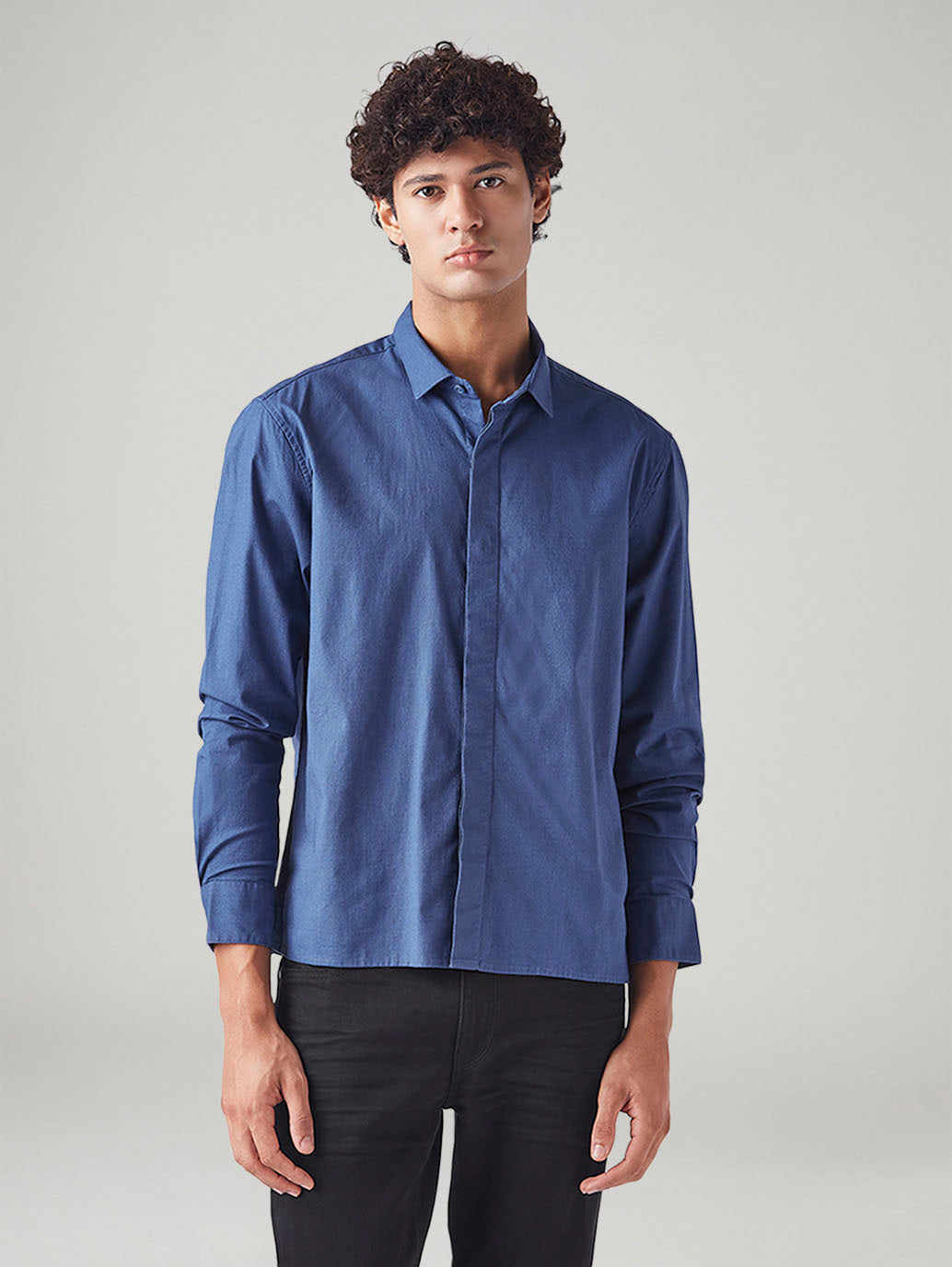 Men's Solid Slim Fit Linen Shirt - Front View