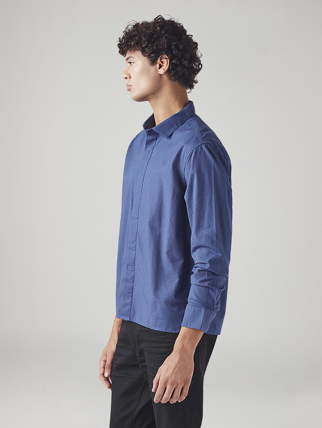 Men's Solid Slim Fit Linen Shirt - Side View
