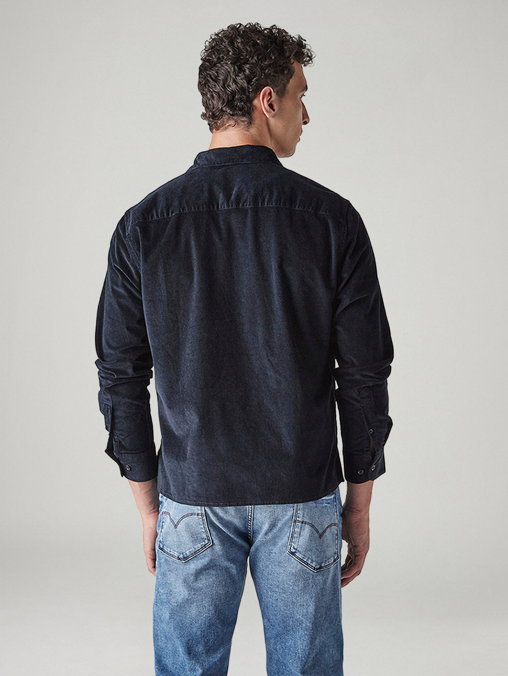 Men's Solid Slim Fit Corduroy Redloop Shirt - Back View