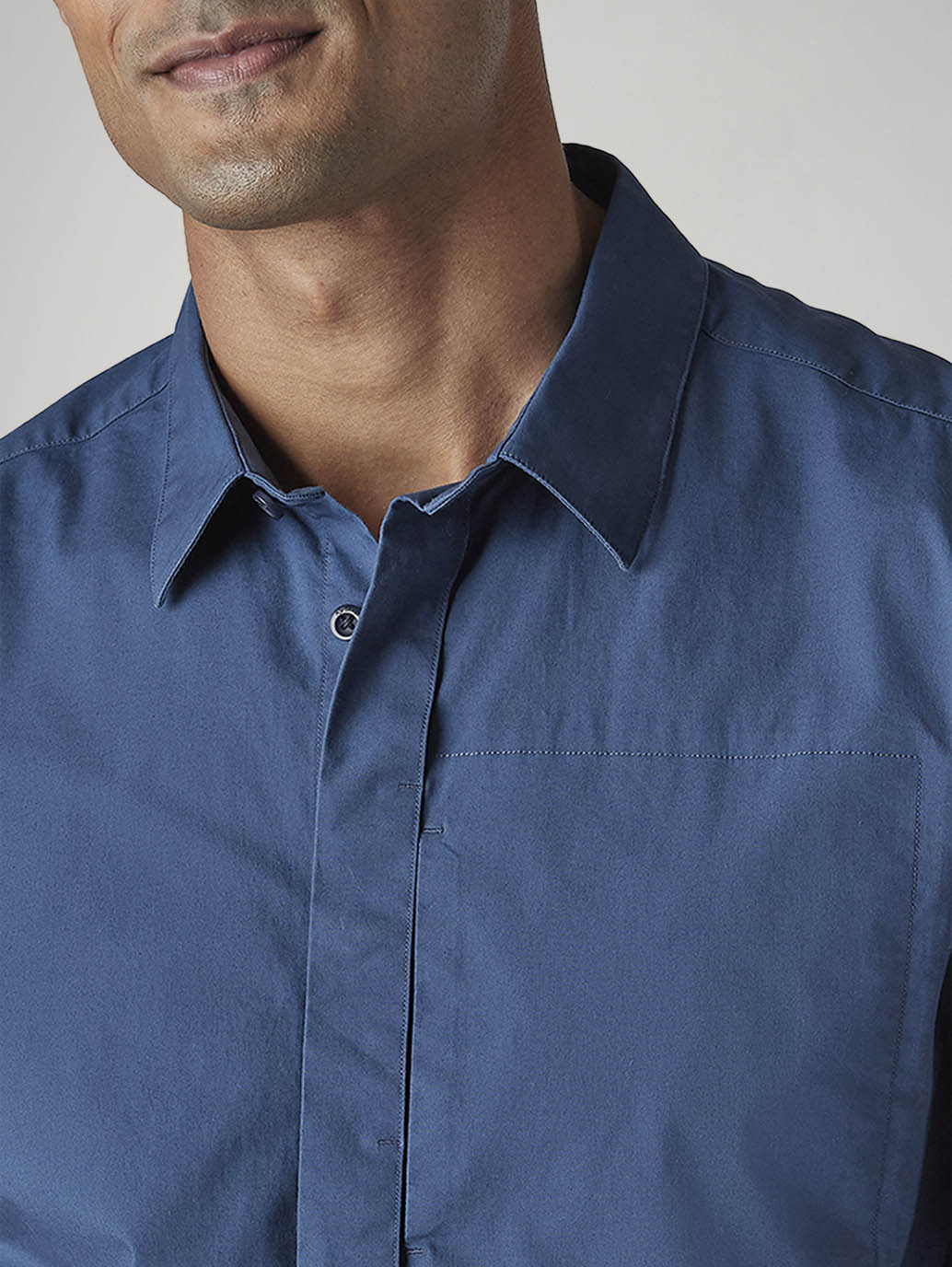 Men's Solid Slim Fit Redloop Poplin Shirt - 20 View