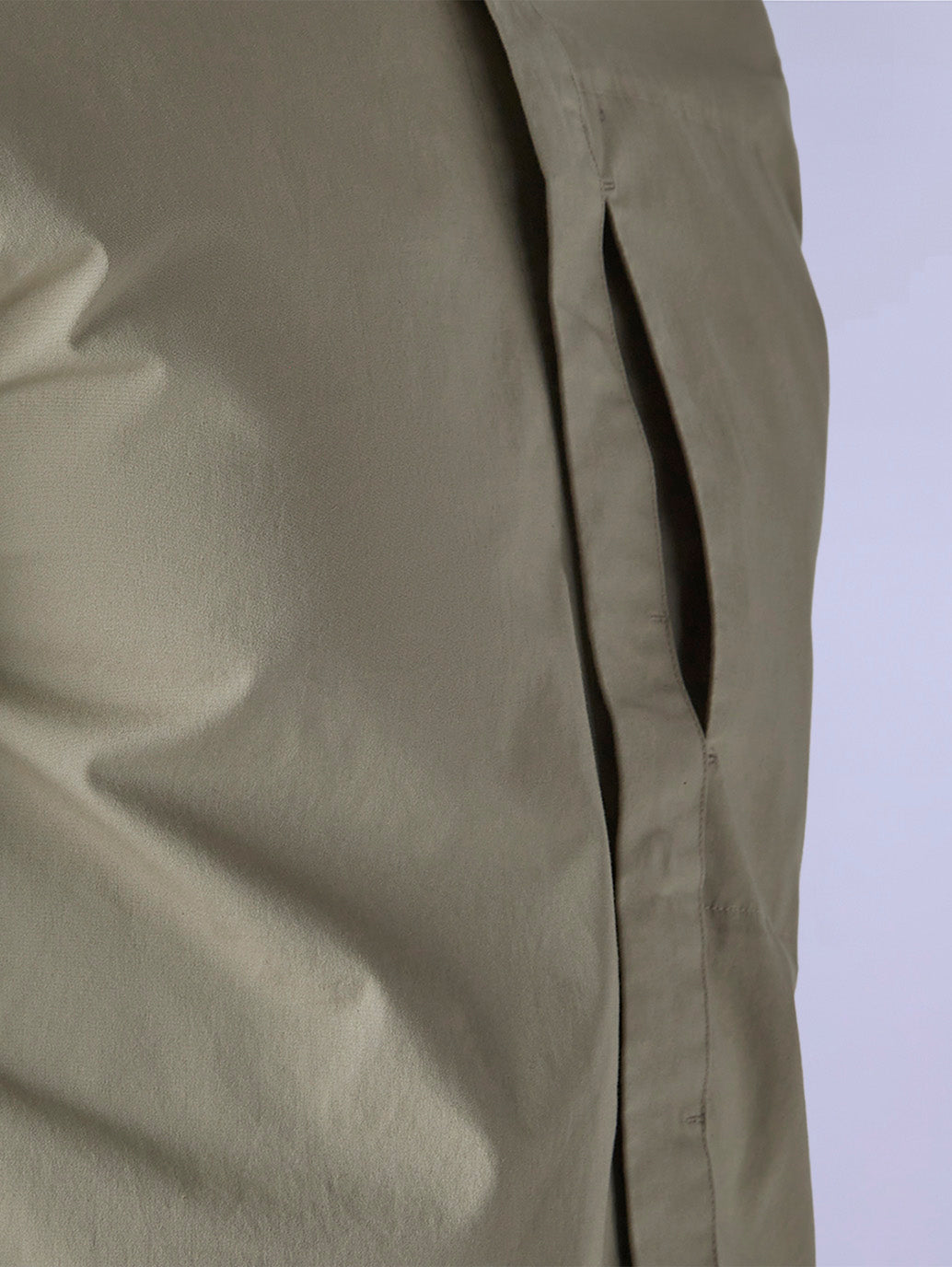 Men's Redloop Solid Slim Fit Poplin Shirt - Detail View