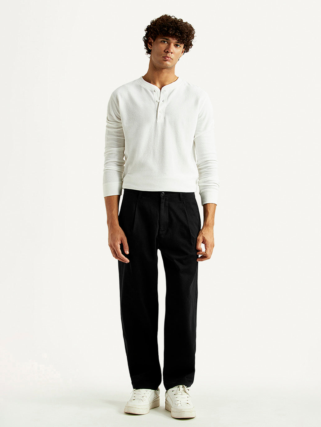 Men's 568 Black Loose Fit Mid Rise Chinos - Front View