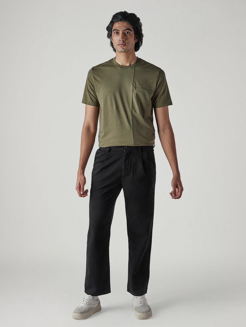 Men's Black Loose Straight Fit Mid Rise Chinos - Front View