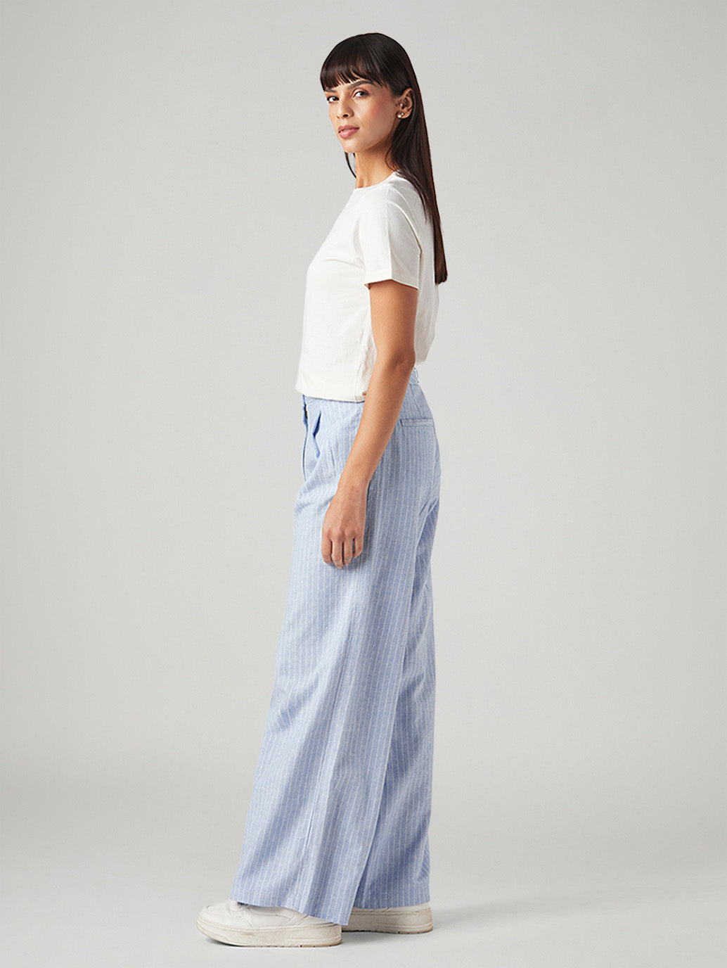 Women's Light Blue Straight Fit Mid Rise Pleated Trousers - Side View