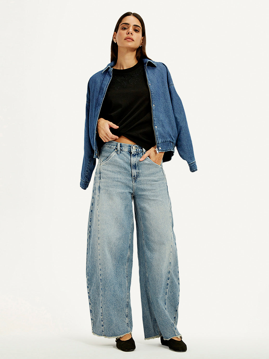 Women's Light Blue Super Baggy Barrel Loose Fit Mid Rise Jeans - Elevated View