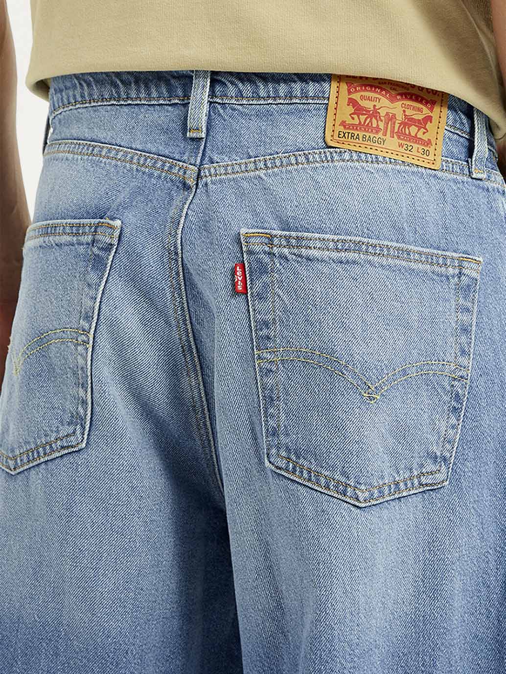 Men's Light Blue Extra Baggy Loose Fit Mid Rise Jeans – Levis