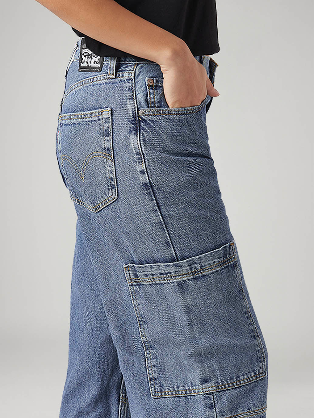 Women's Blue Loose Fit High Rise Jeans - Detail View