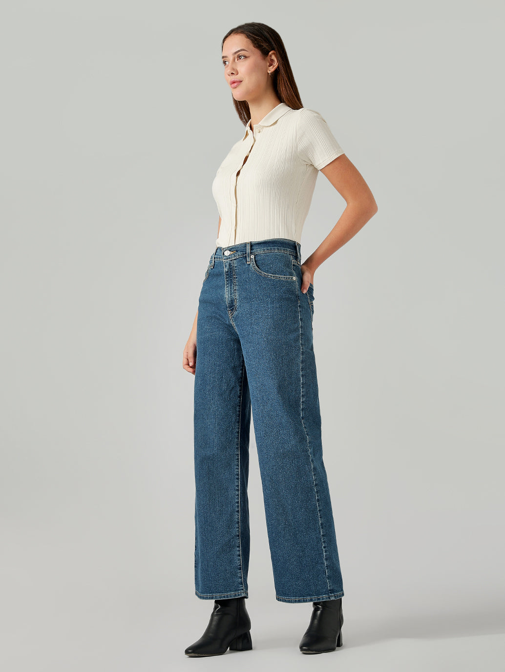 Women's Blue Wide Leg Fit High Rise Jeans - Side View