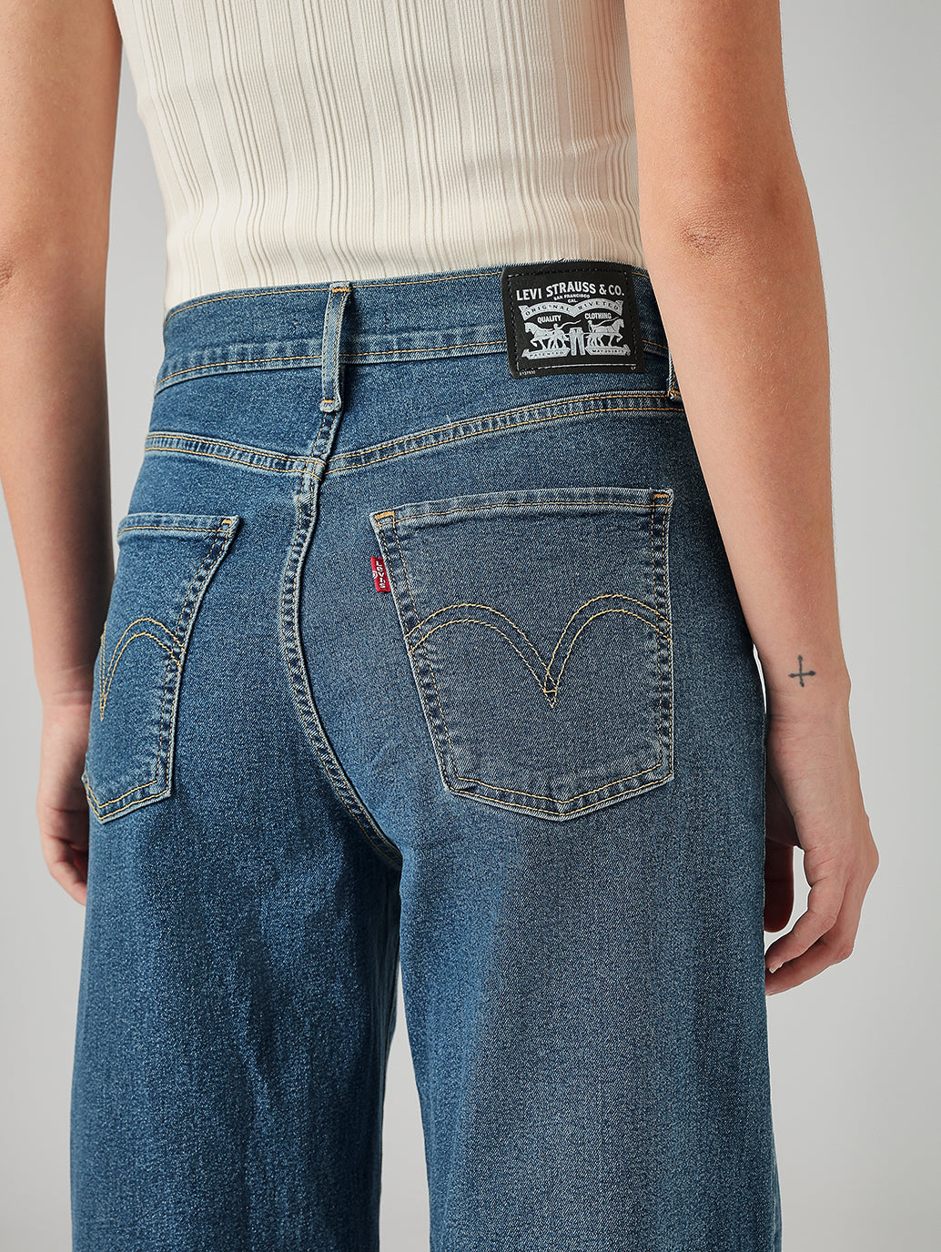 Women's Blue Wide Leg Fit High Rise Jeans - Detail View