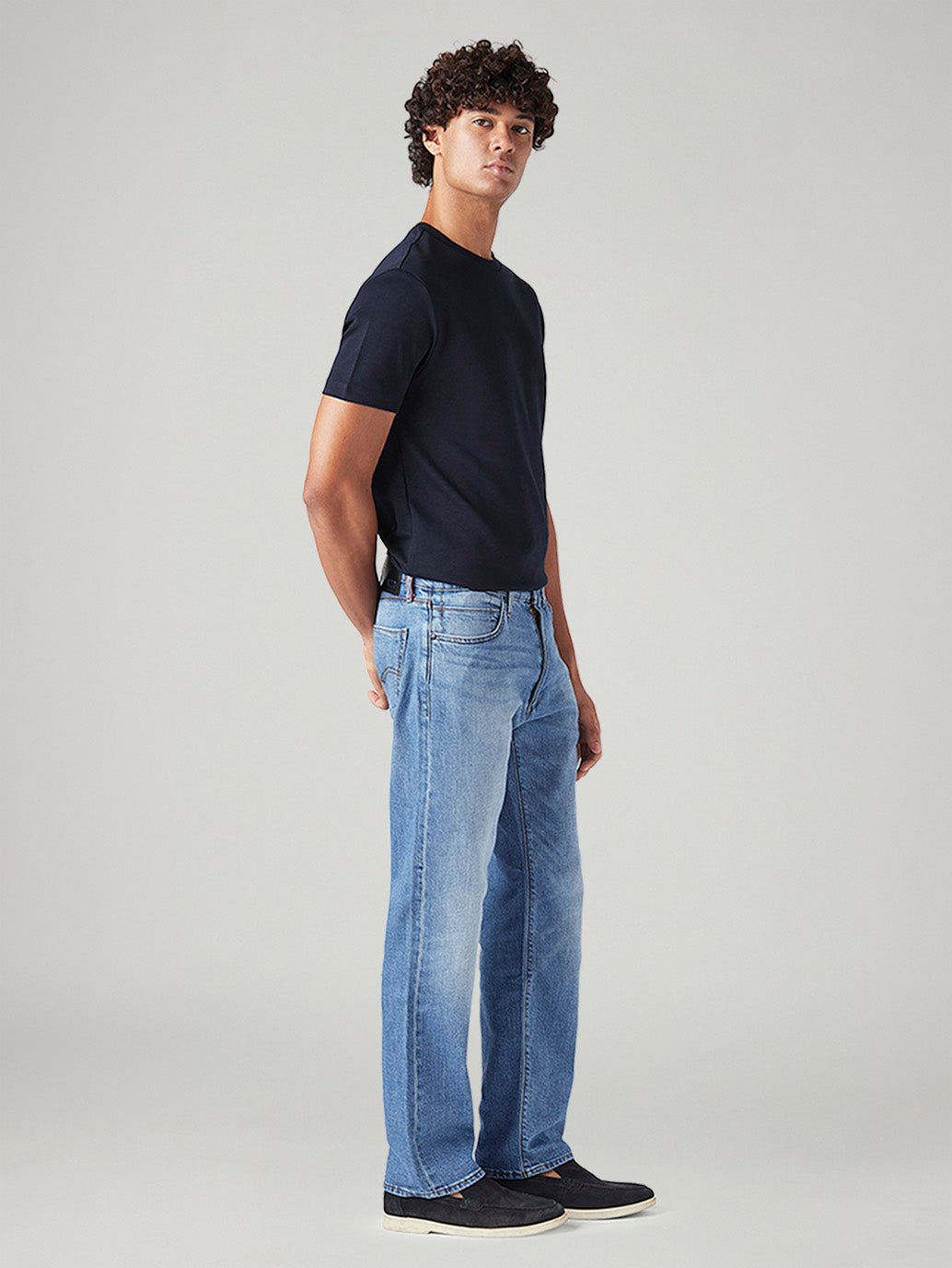 Men's 555 Light Blue Relaxed Straight Fit Mid Rise Redloop Jeans - Side View