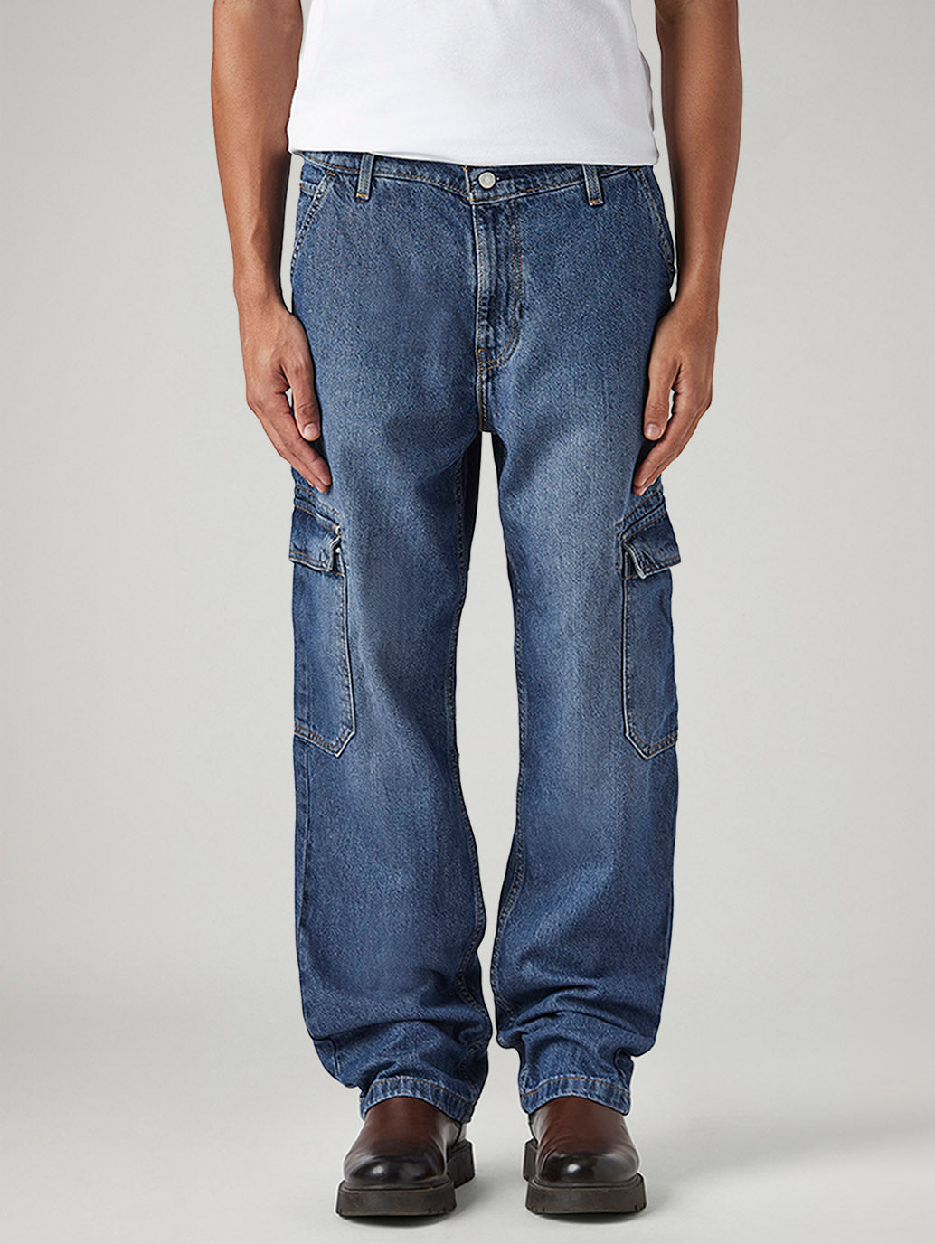 Men's 568 Blue Loose Fit Mid Rise Cargos - Front View