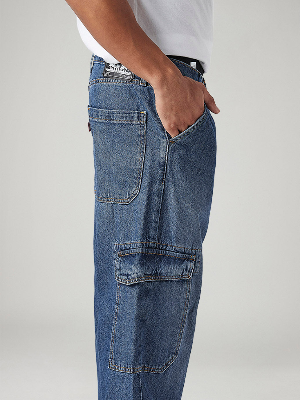 Men's 568 Blue Loose Fit Mid Rise Cargos - Detail View