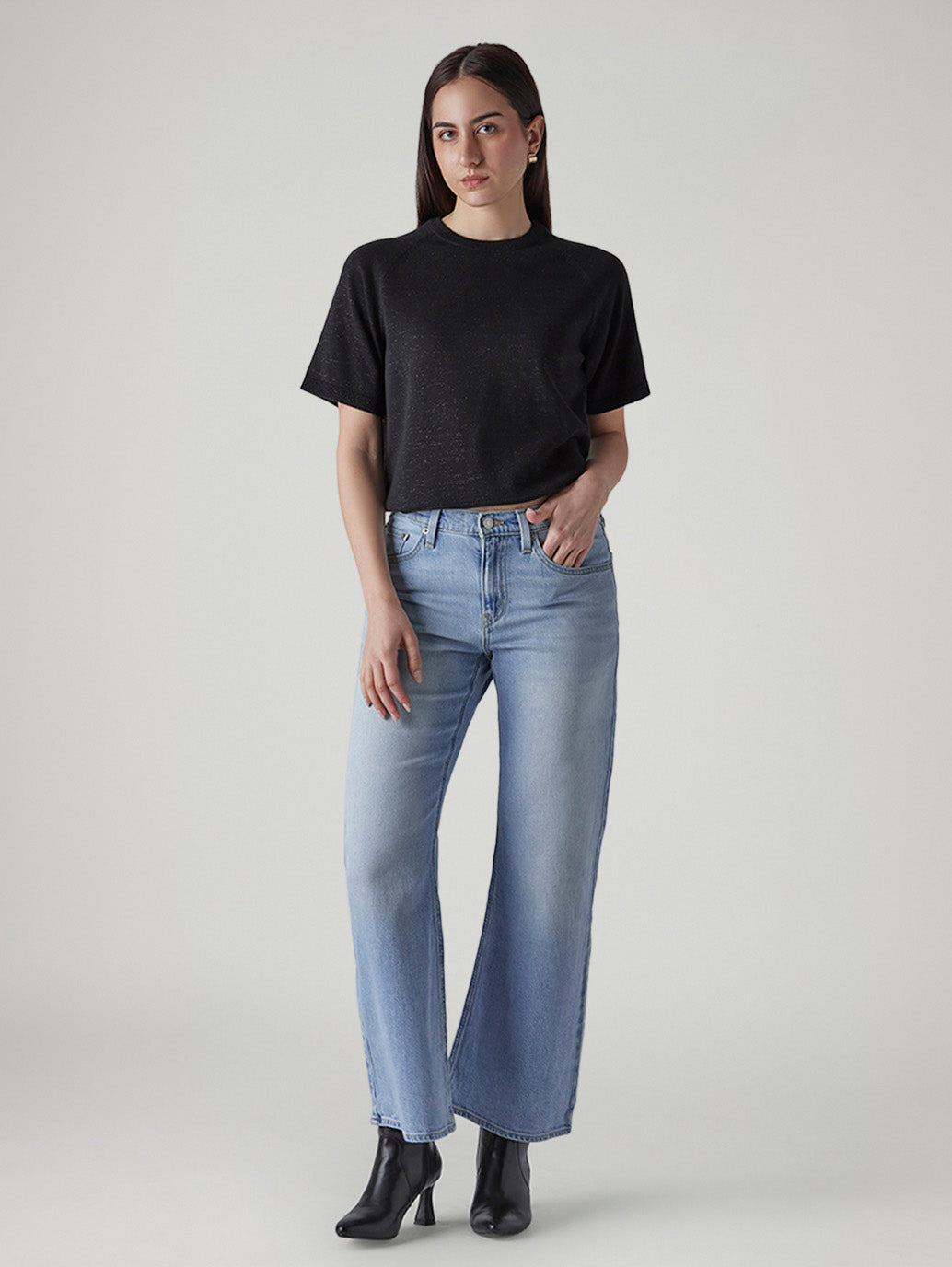 Women's Light Indigo Loose Bootcut Fit Mid Rise Jeans