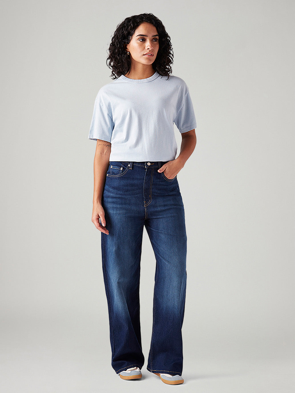 Women's Dark Blue Loose Fit High Rise Jeans - Front View