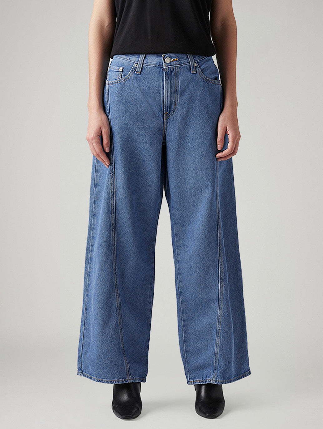 Women's Blue XL Straight Loose Fit Mid Rise Jeans - Front View