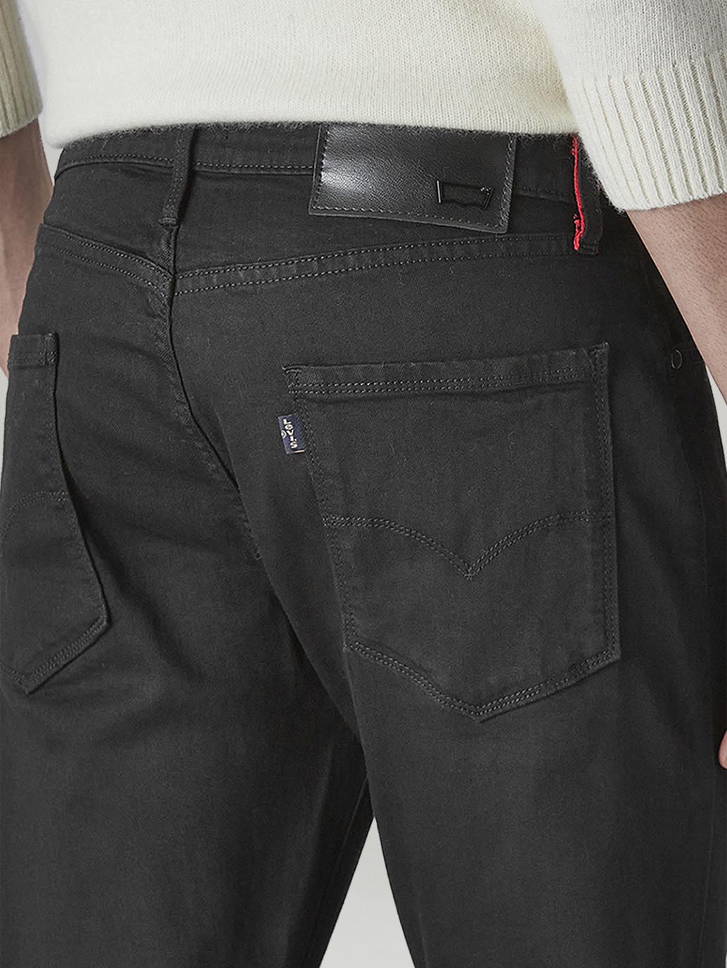 Men's 512 Black Slim Tapered Fit Mid Rise Jeans - Detail View