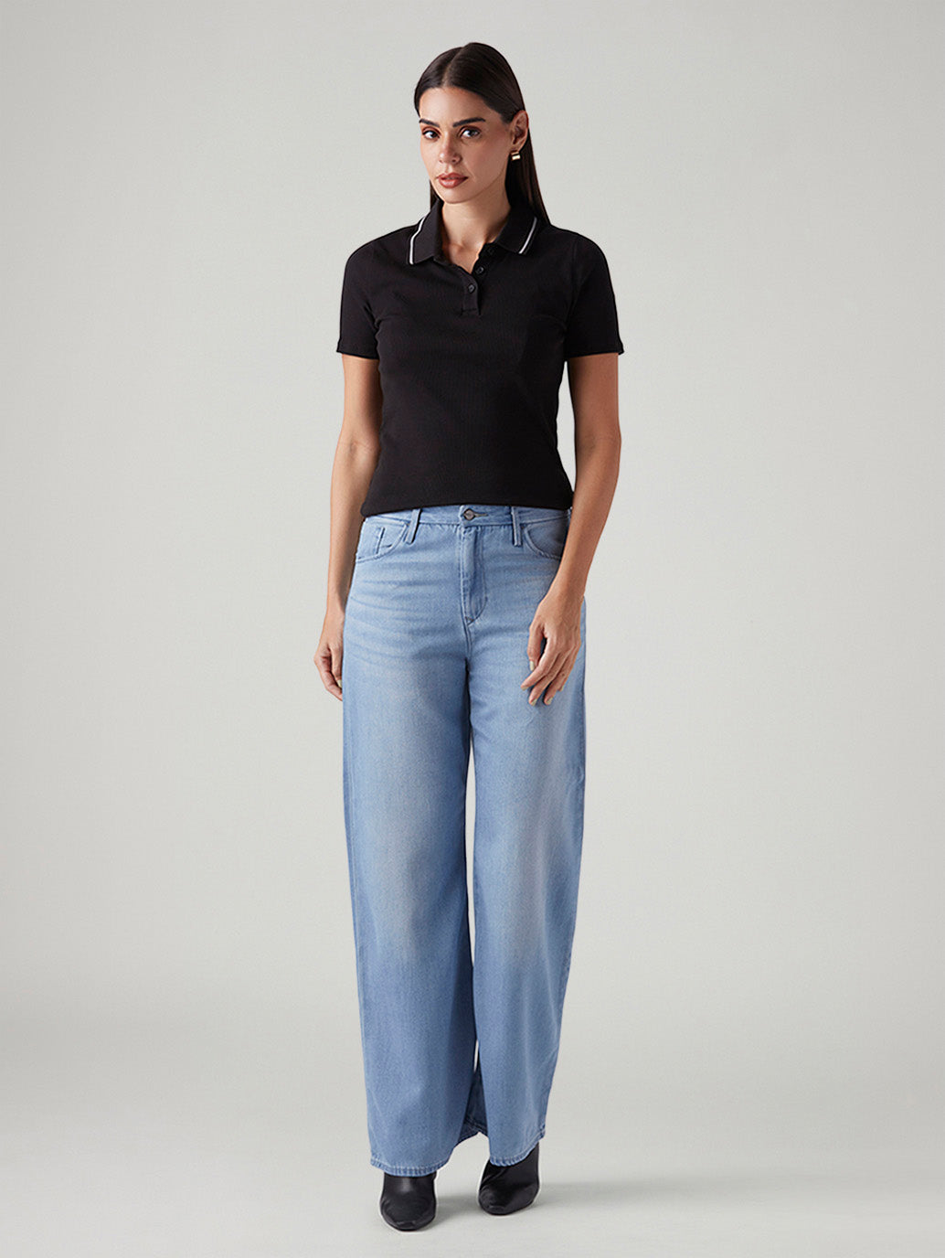 Women's Light Blue Loose Bootcut Fit Mid Rise Redloop Jeans - Front View