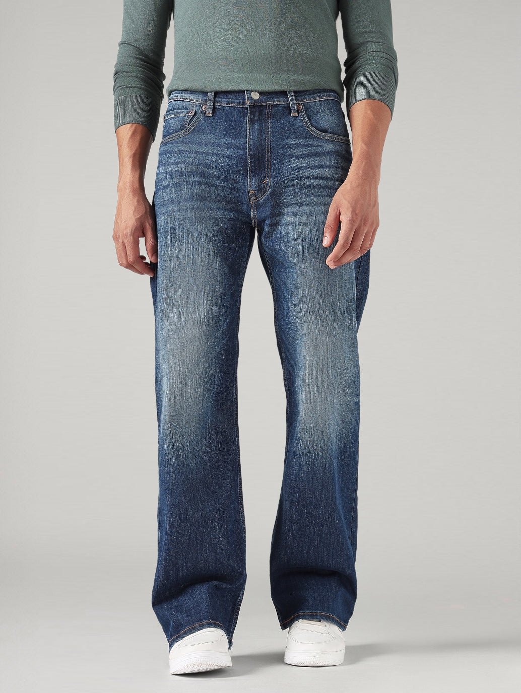 Men's Dark Blue 541 Athletic Tapered Fit Mid Rise Jeans - Front View