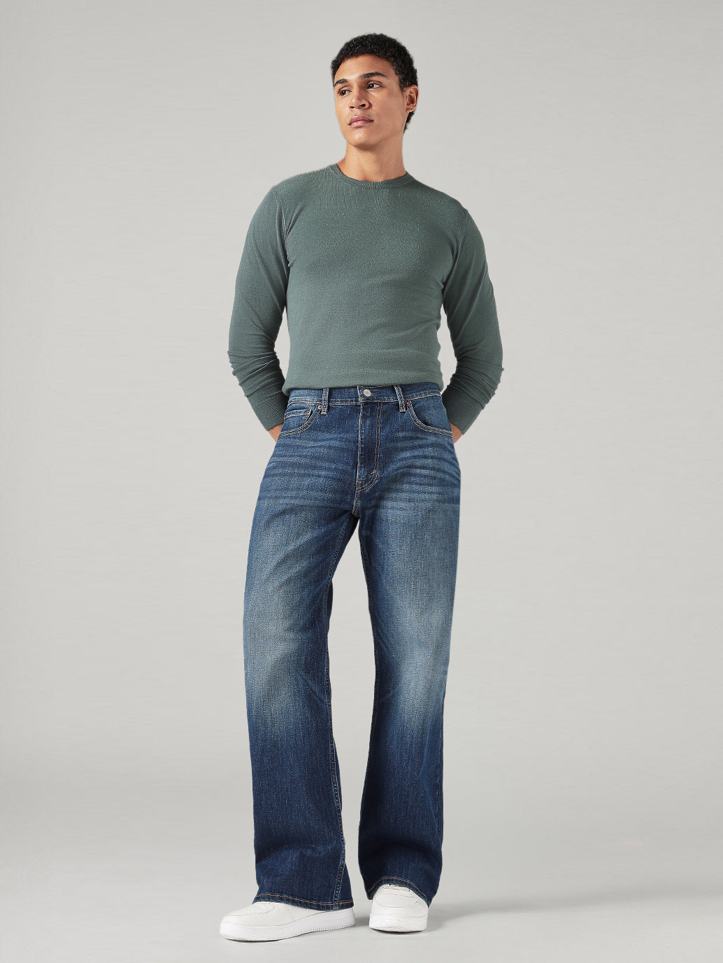 Men's Dark Blue 541 Athletic Tapered Fit Mid Rise Jeans - Front View