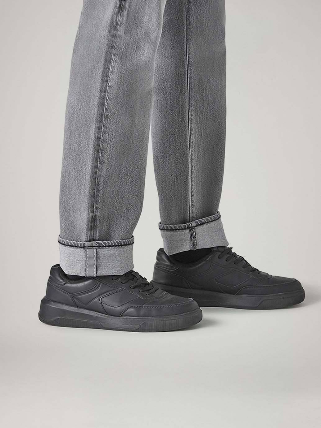 Men's 555 Grey Relaxed Straight Fit Mid Rise Jeans - Detail View