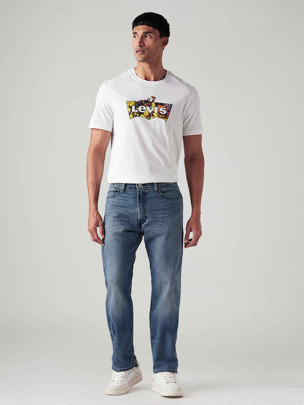 Men's 555 Blue Relaxed Straight Fit Mid Rise Commuter Jeans - Front View