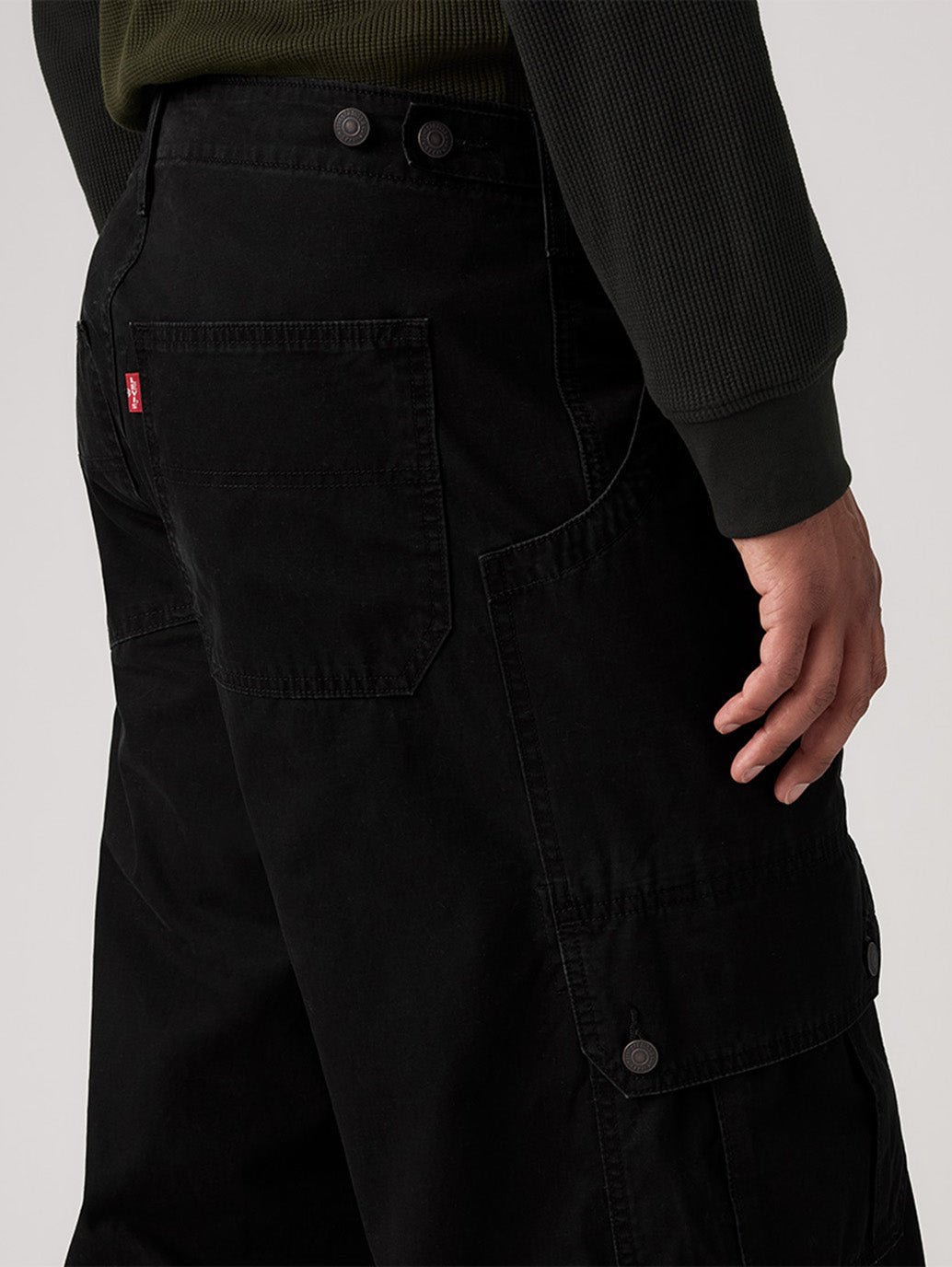 Levi's® Men's Extra Baggy Cargos - Detail View