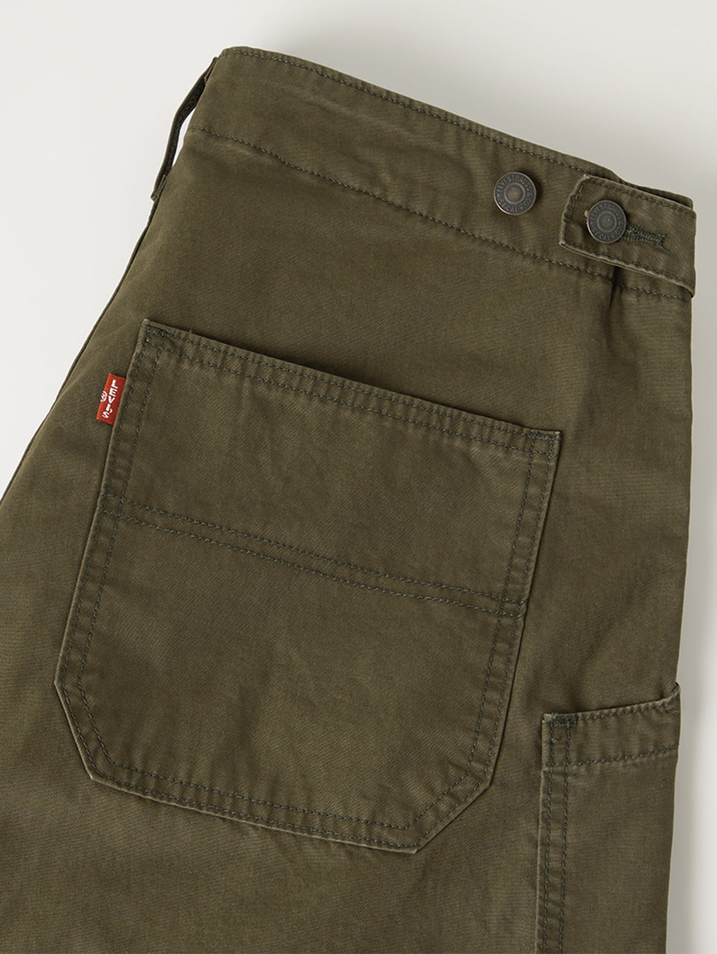 Levi's® Men's Extra Baggy Cargos - detail View