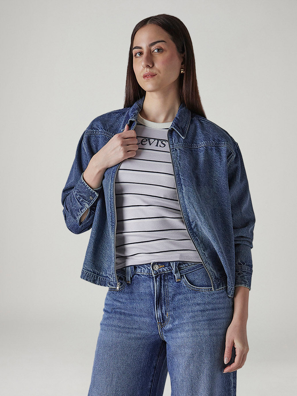 Women's Solid Regular Fit Denim Jacket