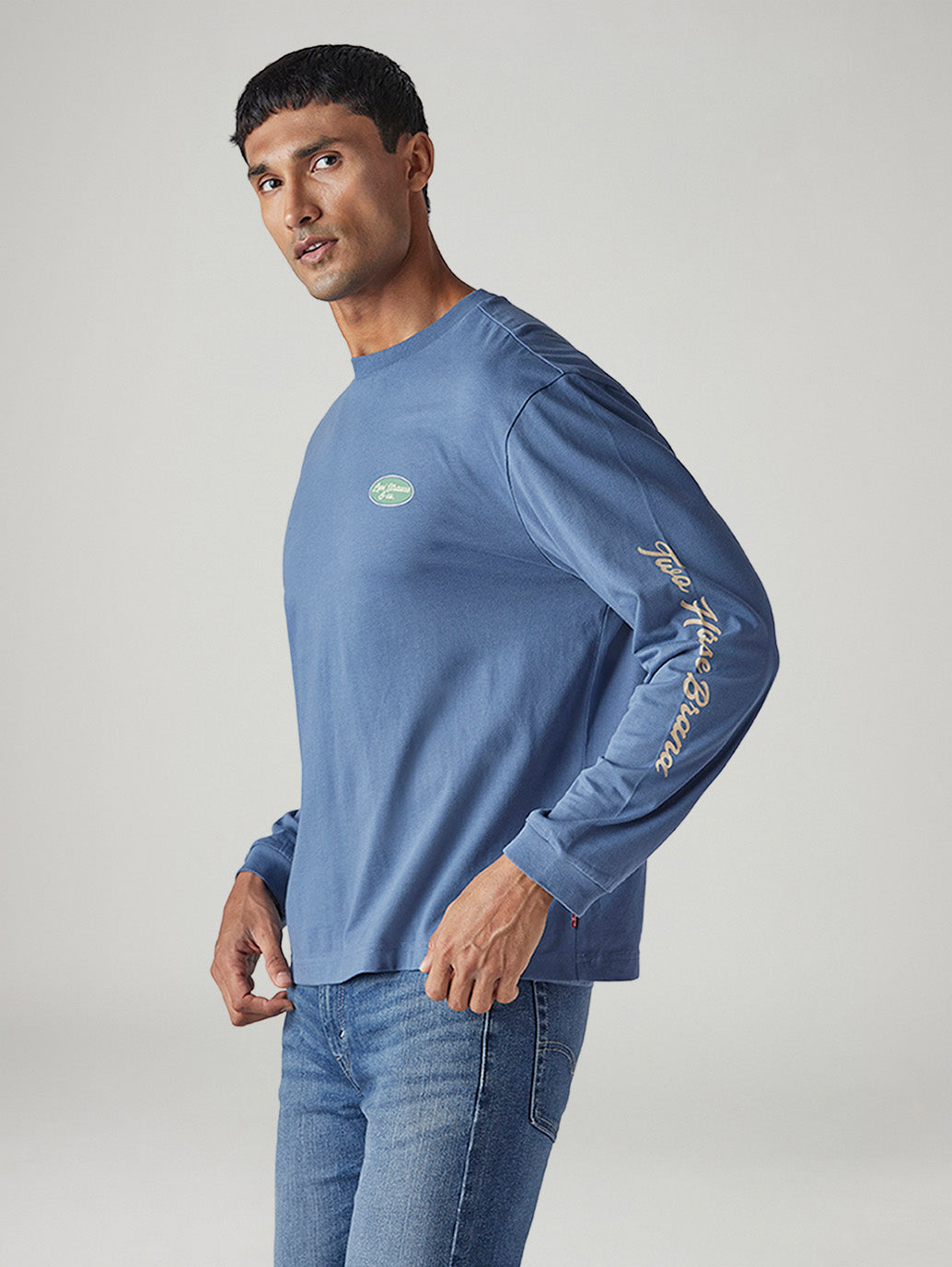 Men's Solid Regular Fit Jersey T-Shirt - Side View
