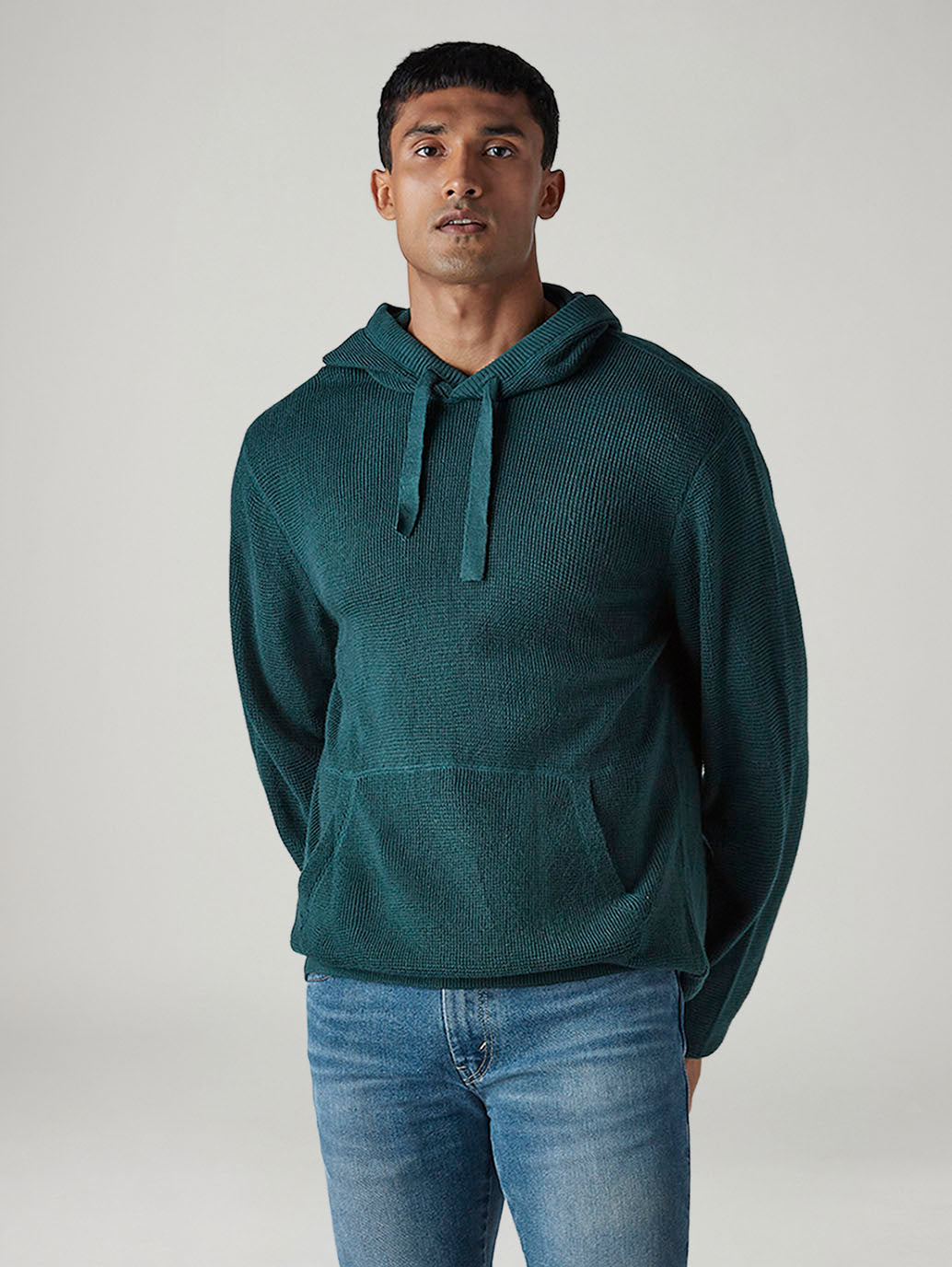 Men's Solid Regular Fit Sweater - 20 View