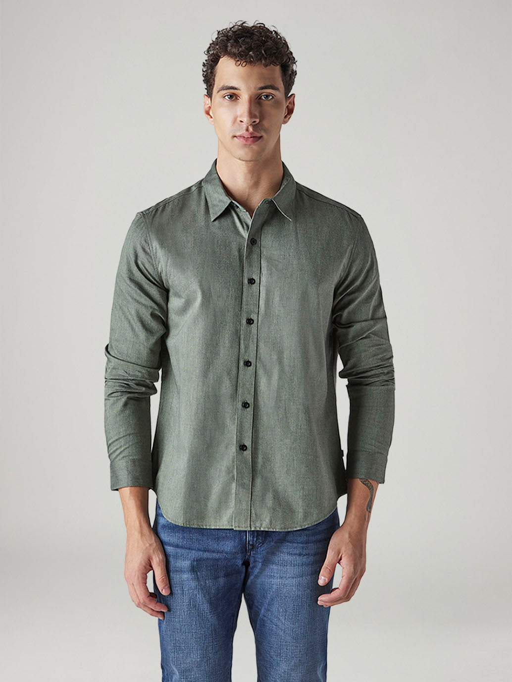Men's Solid Slim Fit Oxford Redloop Shirt - 20 View