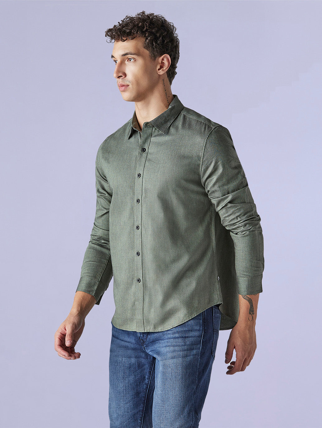 Men's Solid Slim Fit Oxford Redloop Shirt - Side View